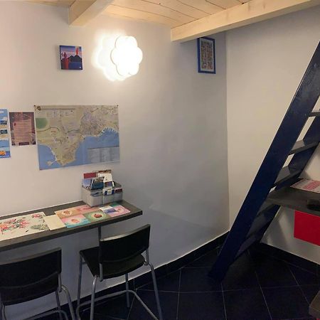 Reginella Holiday Home Napoli Eksteriør billede